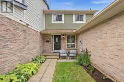 865 GENTRY CRESCENT | Oshawa Ontario | Slide Image Five