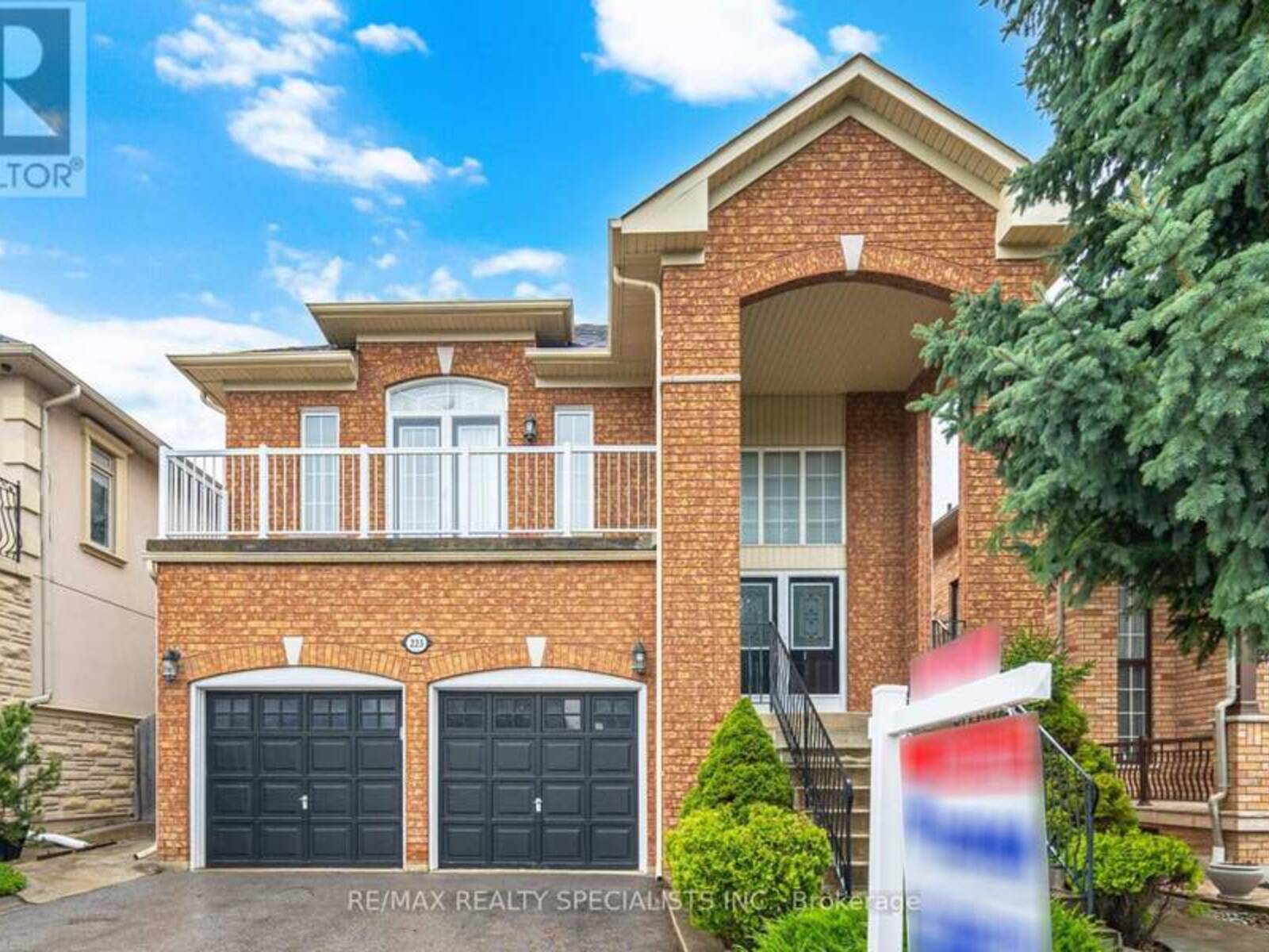 223 SONOMA BOULEVARD, Vaughan, Ontario L4H 1P2