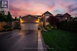 2017 LADY DI COURT NW | Mississauga Ontario | Slide Image One