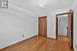 1633 WARREN DRIVE | Mississauga Ontario | Slide Image Thirteen
