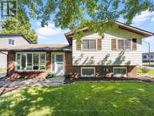272 TAYLOR ROAD | Windsor Ontario | Slide Image Four