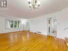 21 GROVE PARK CRESCENT | Toronto Ontario | Slide Image Eight