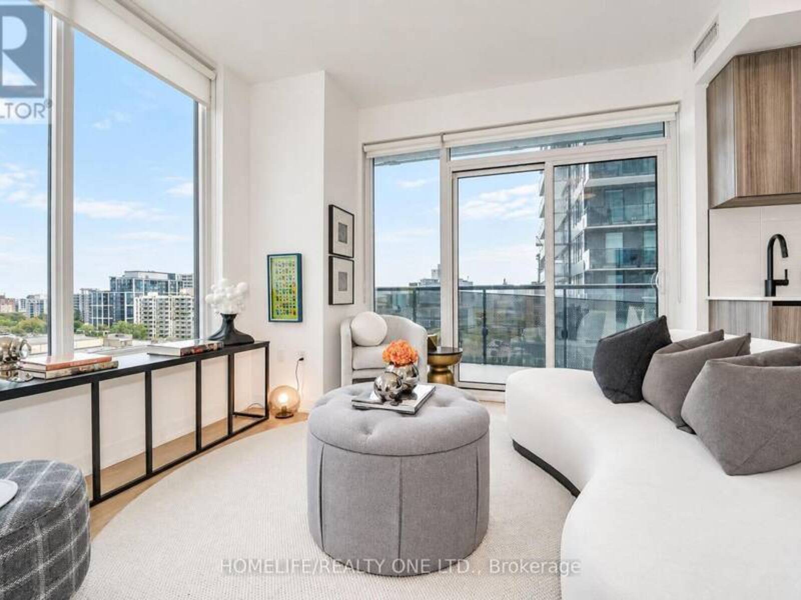 1111 - 117 BROADWAY AVENUE, Toronto, Ontario M4P 1V3