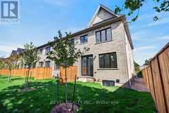3173 MAPLEHILL DRIVE | Burlington Ontario | Slide Image Four