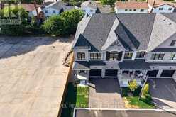 3173 MAPLEHILL DRIVE | Burlington Ontario | Slide Image Six