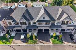 3191 MAPLEHILL DRIVE | Burlington Ontario | Slide Image Five