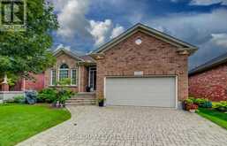 25 THIMBLEBERRY CROSSING | Wilmot Ontario | Slide Image Three