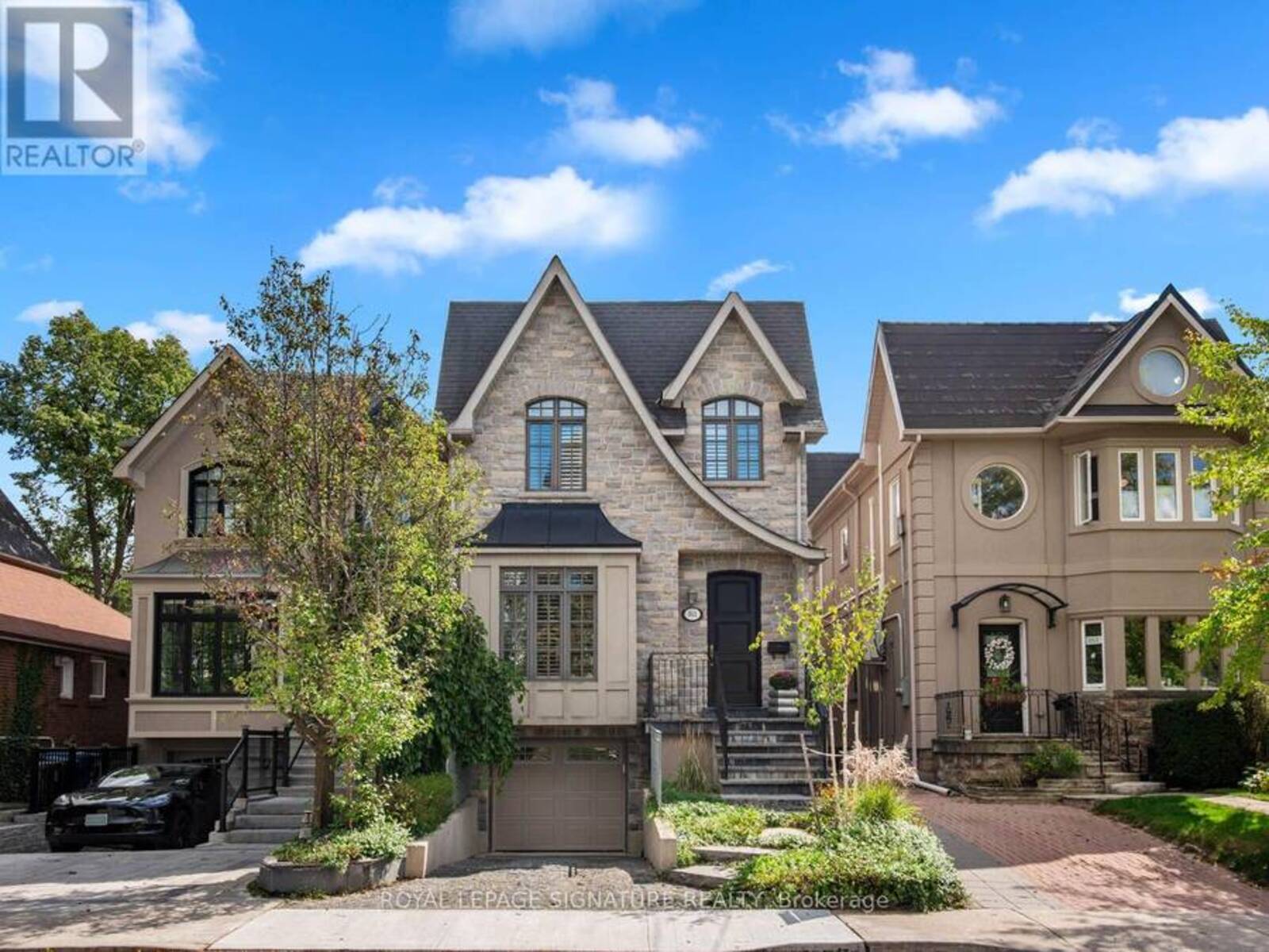 351 CRANBROOKE AVENUE, Toronto, Ontario M5M 1N2