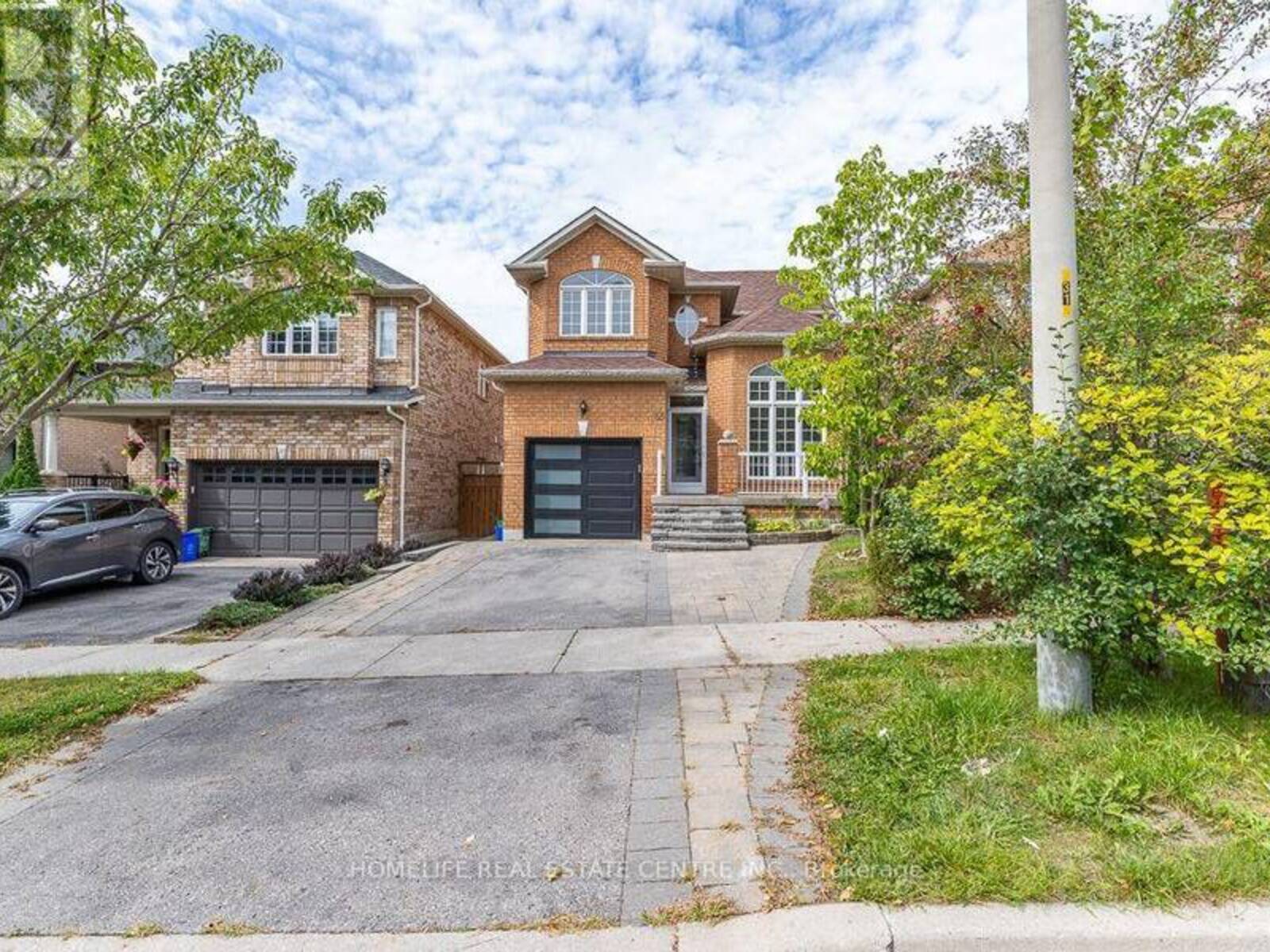 65 BATT CRESCENT, Ajax, Ontario L1T 4L8