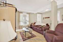 257 JOHN STREET | Toronto Ontario | Slide Image Eight
