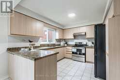 829 STARGAZER DRIVE | Mississauga Ontario | Slide Image Sixteen