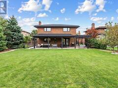 182 GRACEFIELD AVENUE Toronto Ontario, M6L 1L8