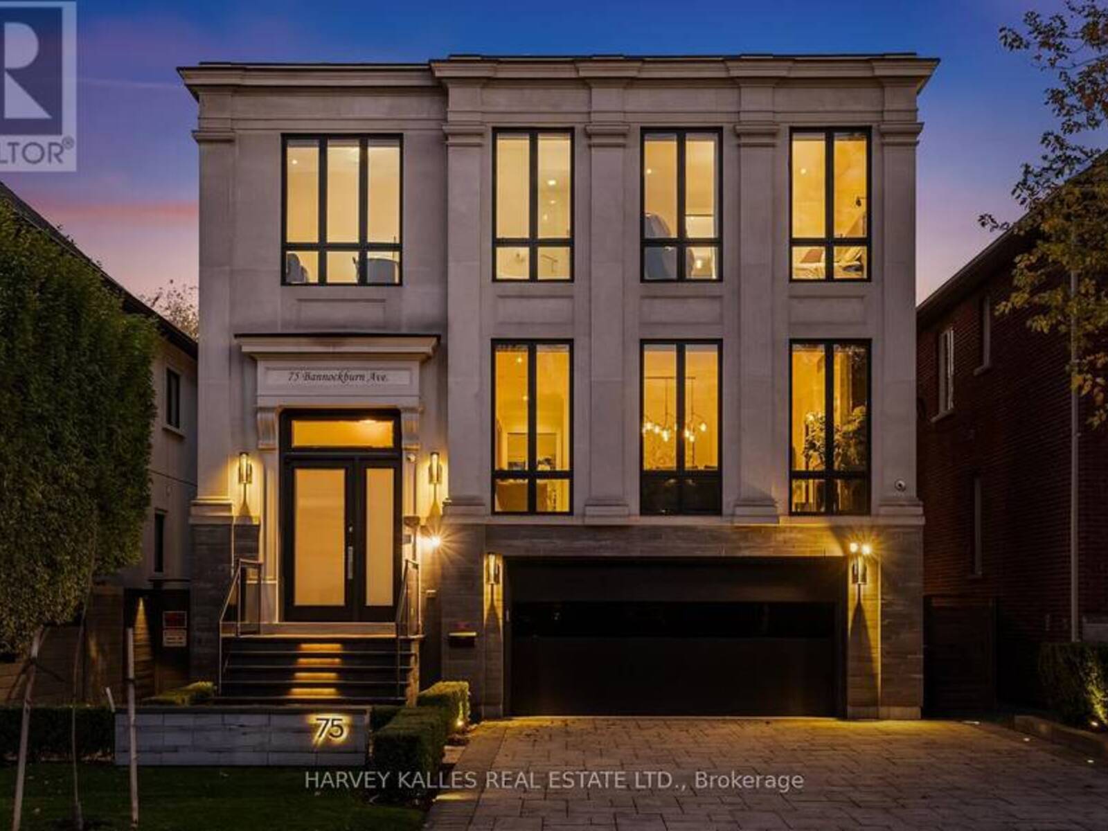 75 BANNOCKBURN AVENUE, Toronto, Ontario M5M 2M9