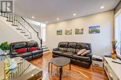 76 FORD WILSON BOULEVARD | Newmarket Ontario | Slide Image Seventeen