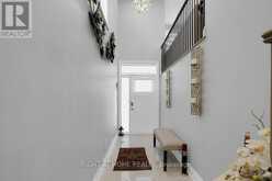 6 PLOWMAN LANE | Richmond Hill Ontario | Slide Image Eleven