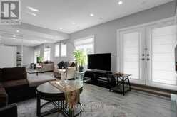 6 PLOWMAN LANE | Richmond Hill Ontario | Slide Image Fifteen