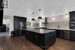 312 LAFONTAINE ROAD W | Penetanguishene Ontario | Slide Image Three
