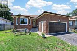 6 RIVERDALE DRIVE | Wasaga Beach Ontario | Slide Image Three