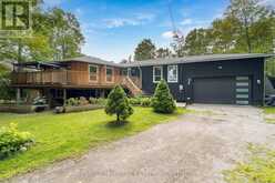 8 JOLIET CRESCENT | Penetanguishene Ontario | Slide Image Two