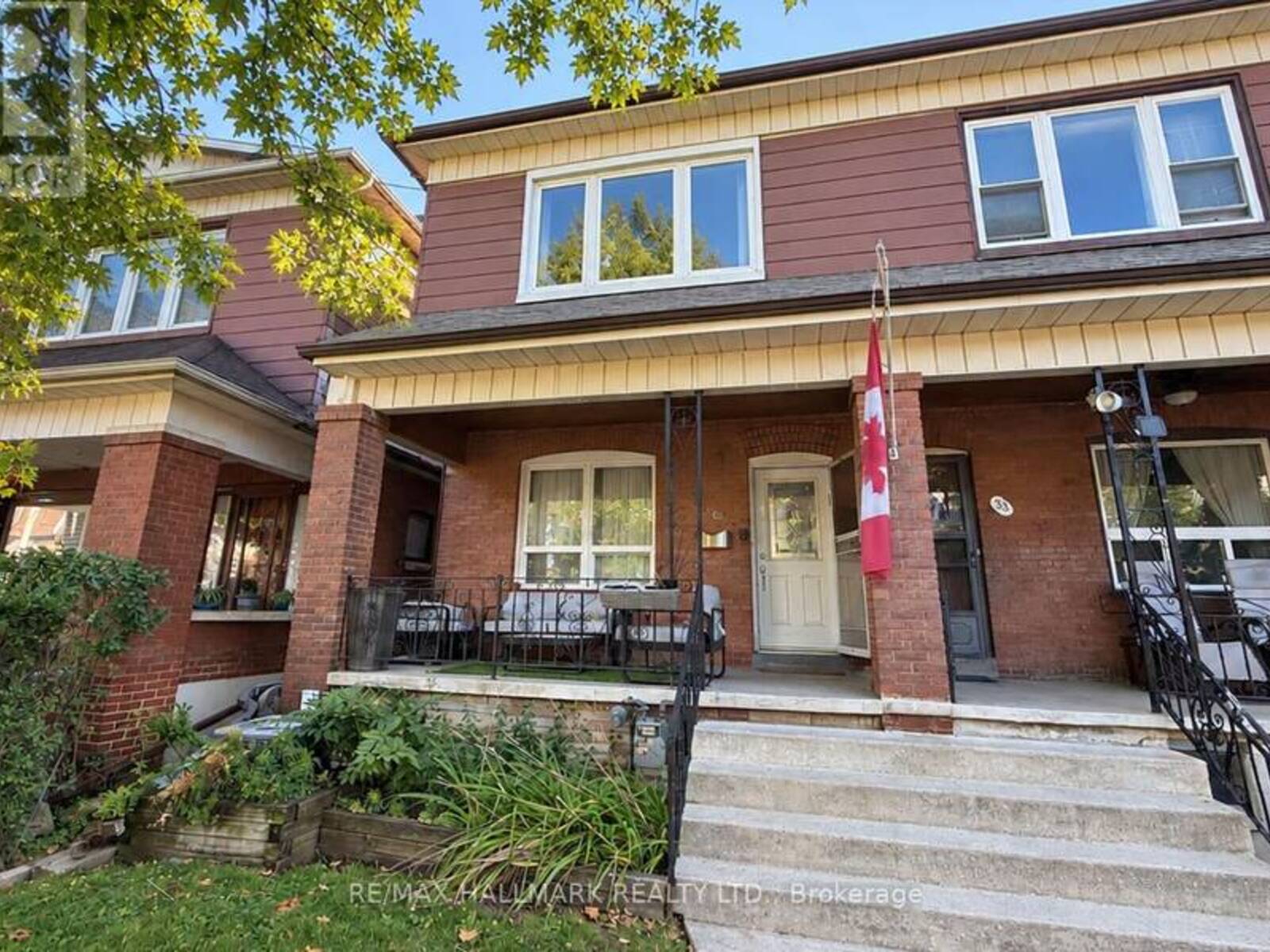 35 BOON AVENUE, Toronto, Ontario M6E 3Z2