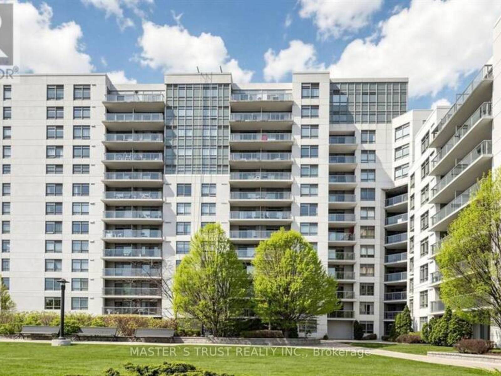 302 - 812 LANSDOWNE AVENUE, Toronto, Ontario M6H 4K5