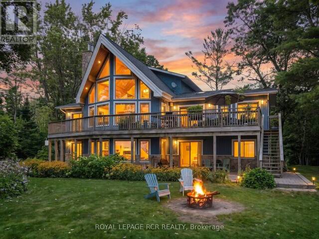 53 ELLERY ROAD Port Severn Ontario, L0K 1S0 - 6 Bedrooms Waterfront Home For sale