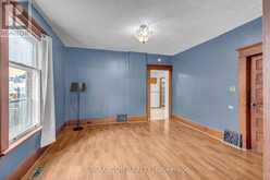 49 MINTERN AVENUE | Brantford Ontario | Slide Image Twelve