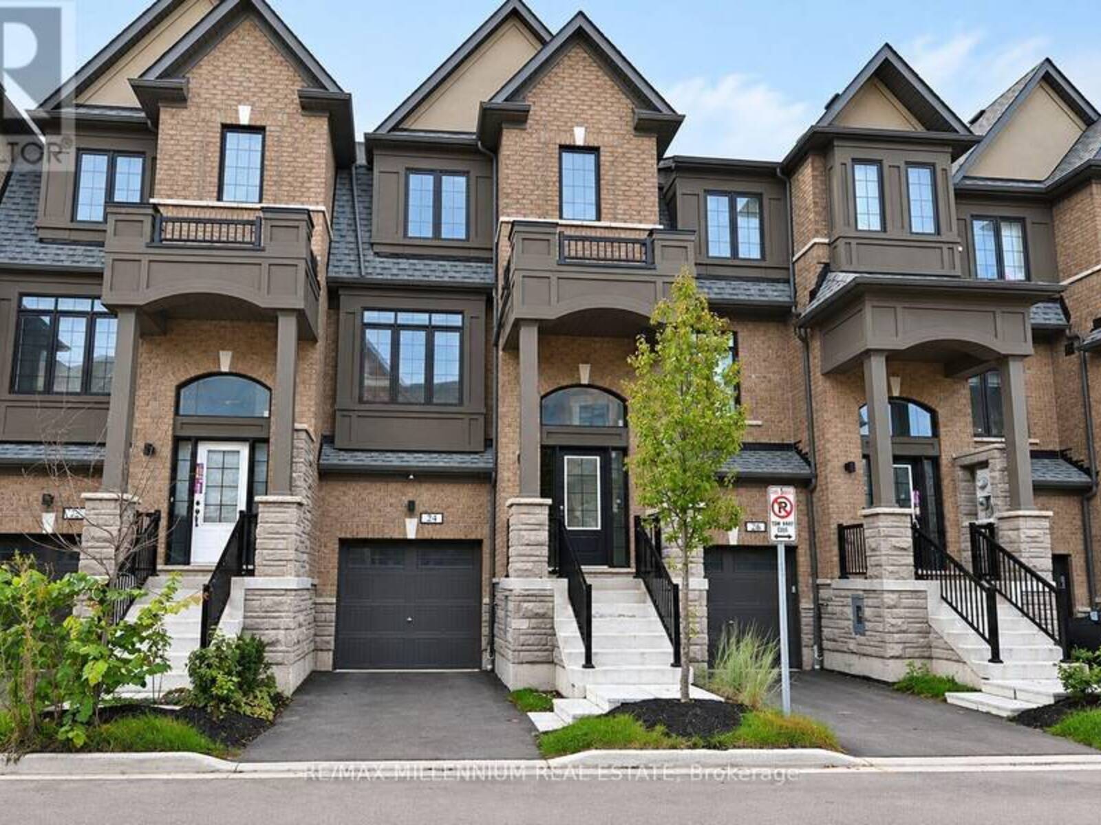 24 CALLOWAY WAY, Whitby, Ontario L1N 0N9