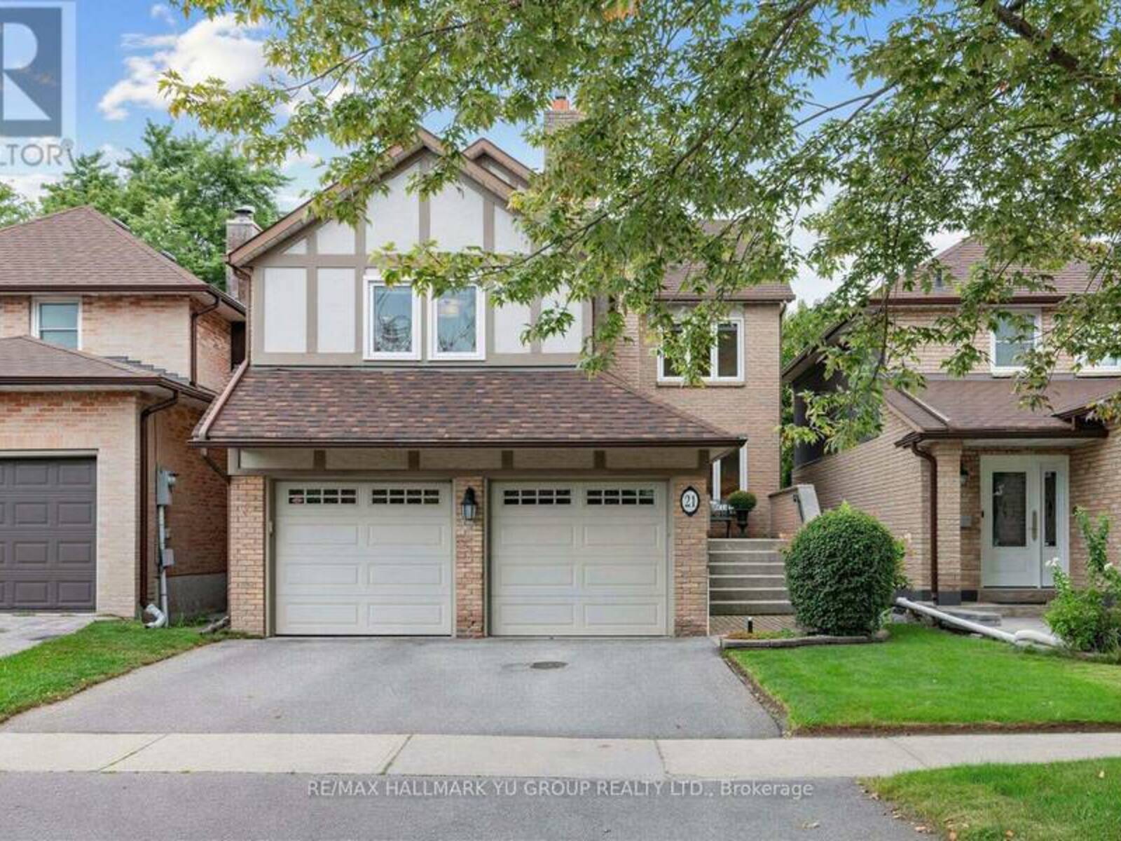 21 ESTHER CRESCENT, Vaughan, Ontario L4J 3J8