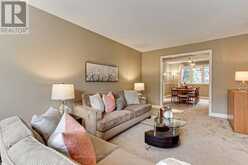 64 GOLF LINKS DRIVE | Aurora Ontario | Slide Image Thirteen
