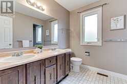 64 GOLF LINKS DRIVE | Aurora Ontario | Slide Image Forty-four
