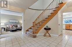 64 GOLF LINKS DRIVE | Aurora Ontario | Slide Image Nine