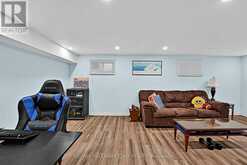 84 LONGFORD DRIVE | Newmarket Ontario | Slide Image Fourteen