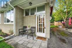 84 LONGFORD DRIVE | Newmarket Ontario | Slide Image Two