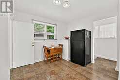 84 LONGFORD DRIVE | Newmarket Ontario | Slide Image Six