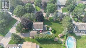 25 GRANT COURT | East Gwillimbury Ontario | Slide Image Two