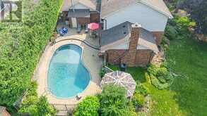 25 GRANT COURT | East Gwillimbury Ontario | Slide Image Four