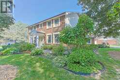25 GRANT COURT | East Gwillimbury Ontario | Slide Image Eight