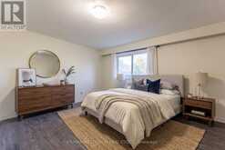33B COLLEGE CRESCENT | Barrie Ontario | Slide Image Fifteen