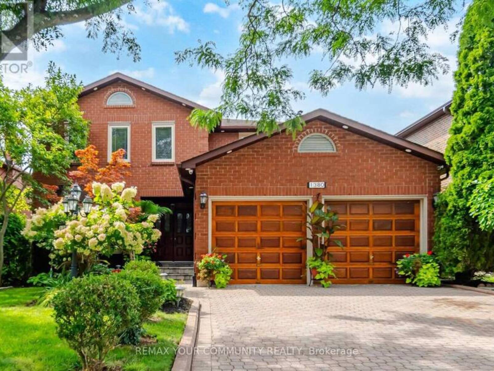 1380 BISHOPSTOKE WAY, Oakville, Ontario L6J 7A5