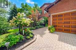 1380 BISHOPSTOKE WAY | Oakville Ontario | Slide Image Three