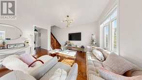 397 SWITCHGRASS STREET | Oakville Ontario | Slide Image Twelve