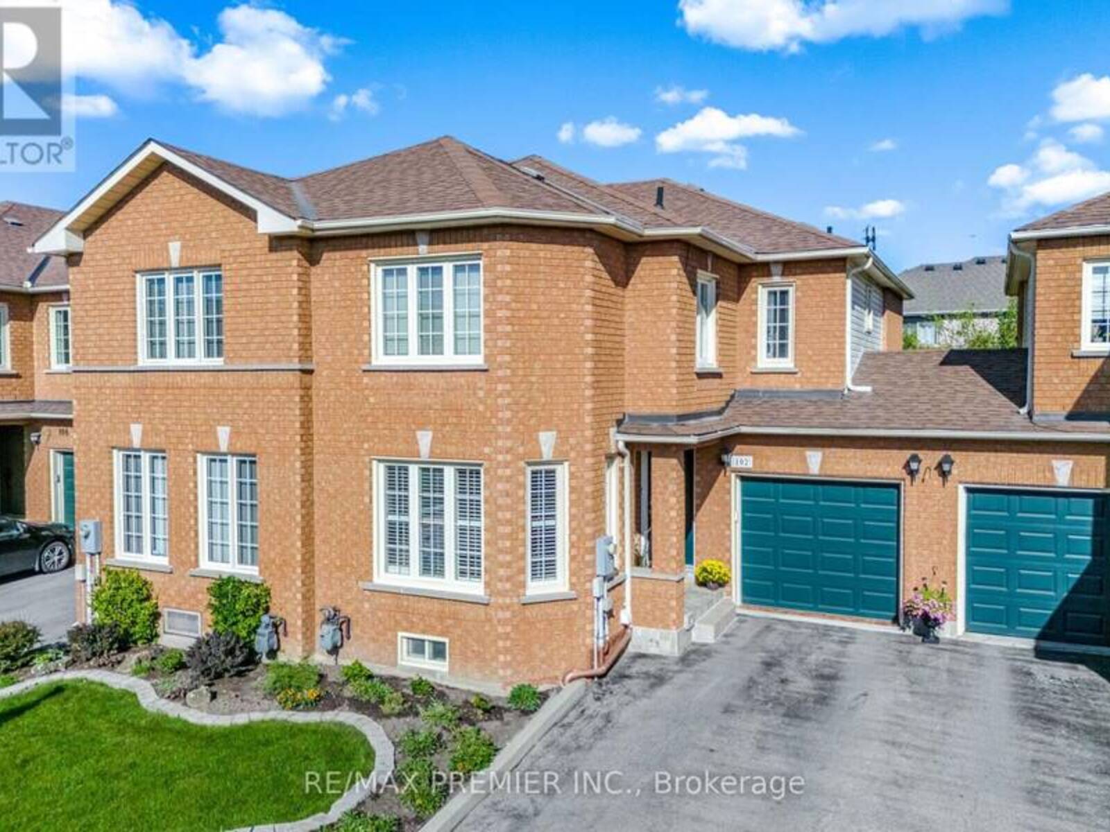66 - 102 PINEDALE GATE, Vaughan, Ontario L4L 8X3