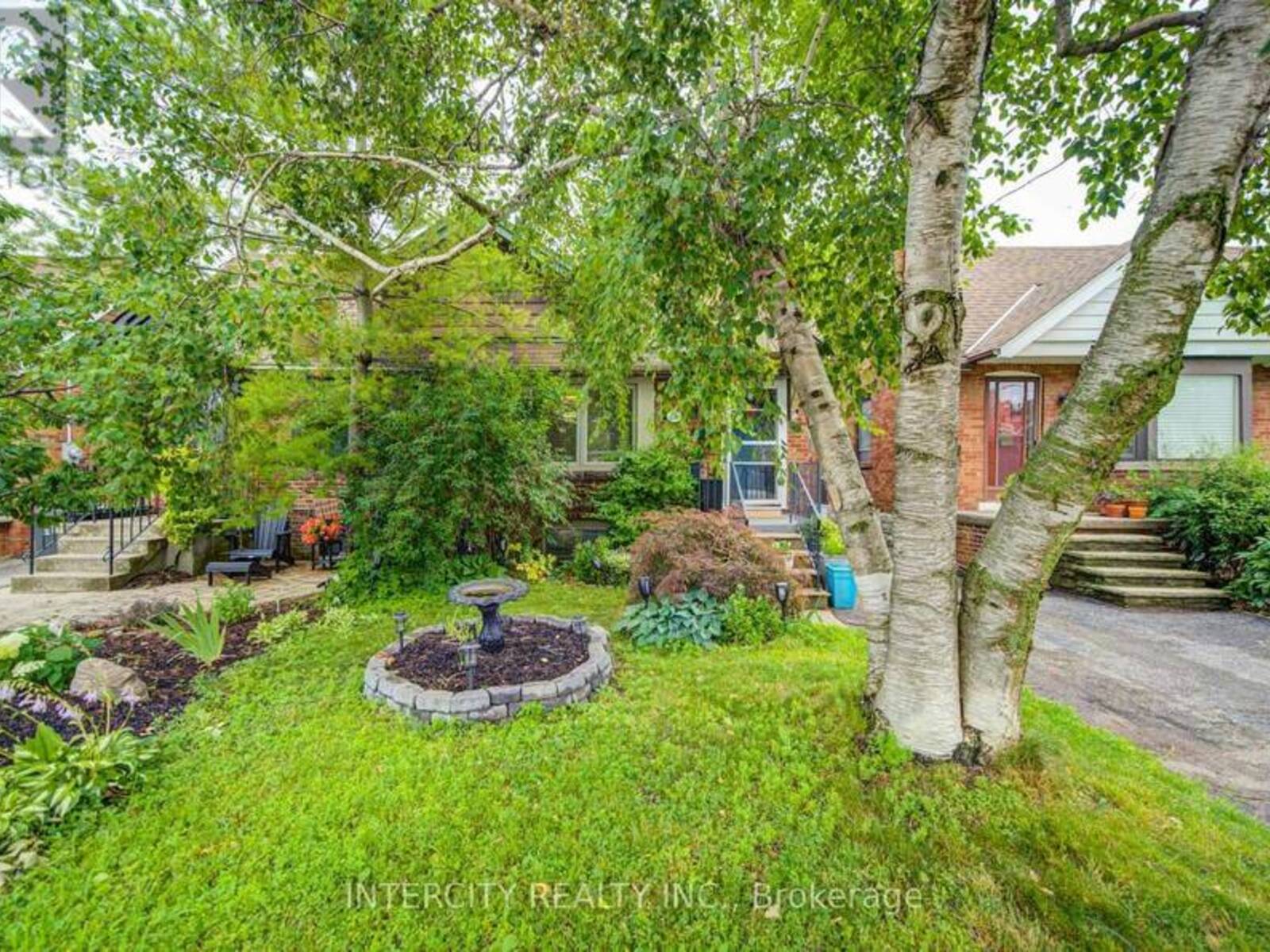 256 BLANTYRE AVENUE, Toronto, Ontario M1N 2S1