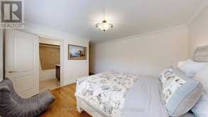 90 OFFORD CRESCENT | Aurora Ontario | Slide Image Thirty