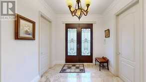 90 OFFORD CRESCENT | Aurora Ontario | Slide Image Five