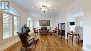 90 OFFORD CRESCENT | Aurora Ontario | Slide Image Eight