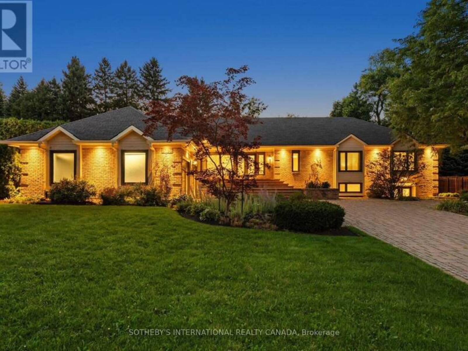 1393 HAZELTON BOULEVARD, Burlington, Ontario L7P 4V3