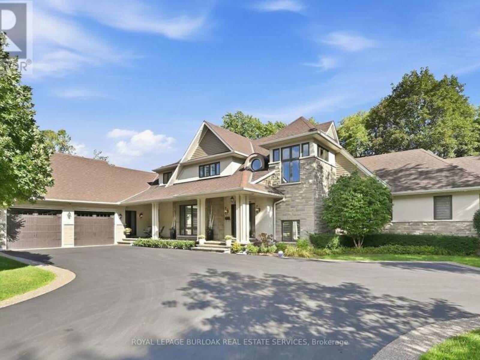 534 ANN AVENUE, Burlington, Ontario L7T 2S6
