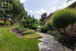 32 PARKSHORE PLACE | Hamilton Ontario | Slide Image Thirty-nine